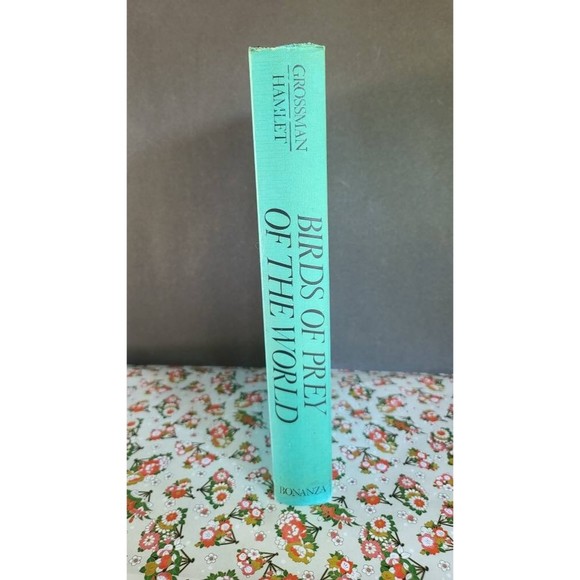 Birds of Prey of the World - Picture 2 of 10